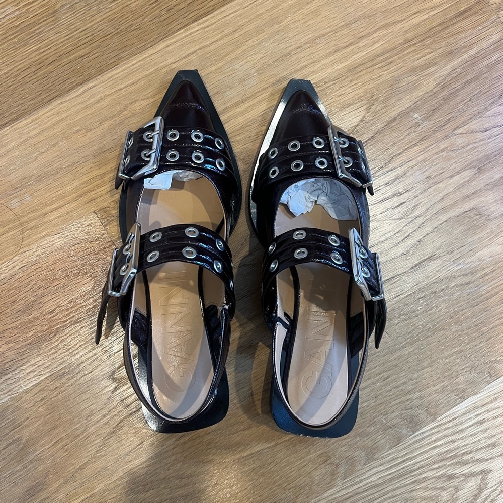 Ganni Buckle Flats Burgundy Size 9